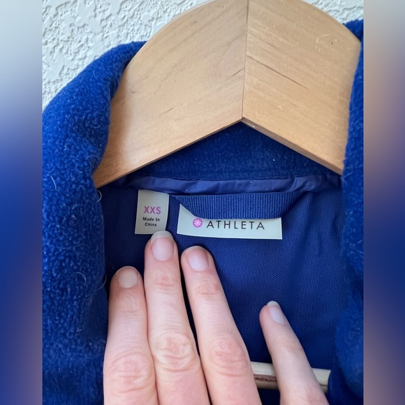 Athleta Vest Quilted Puffer - Picture 4 of 4